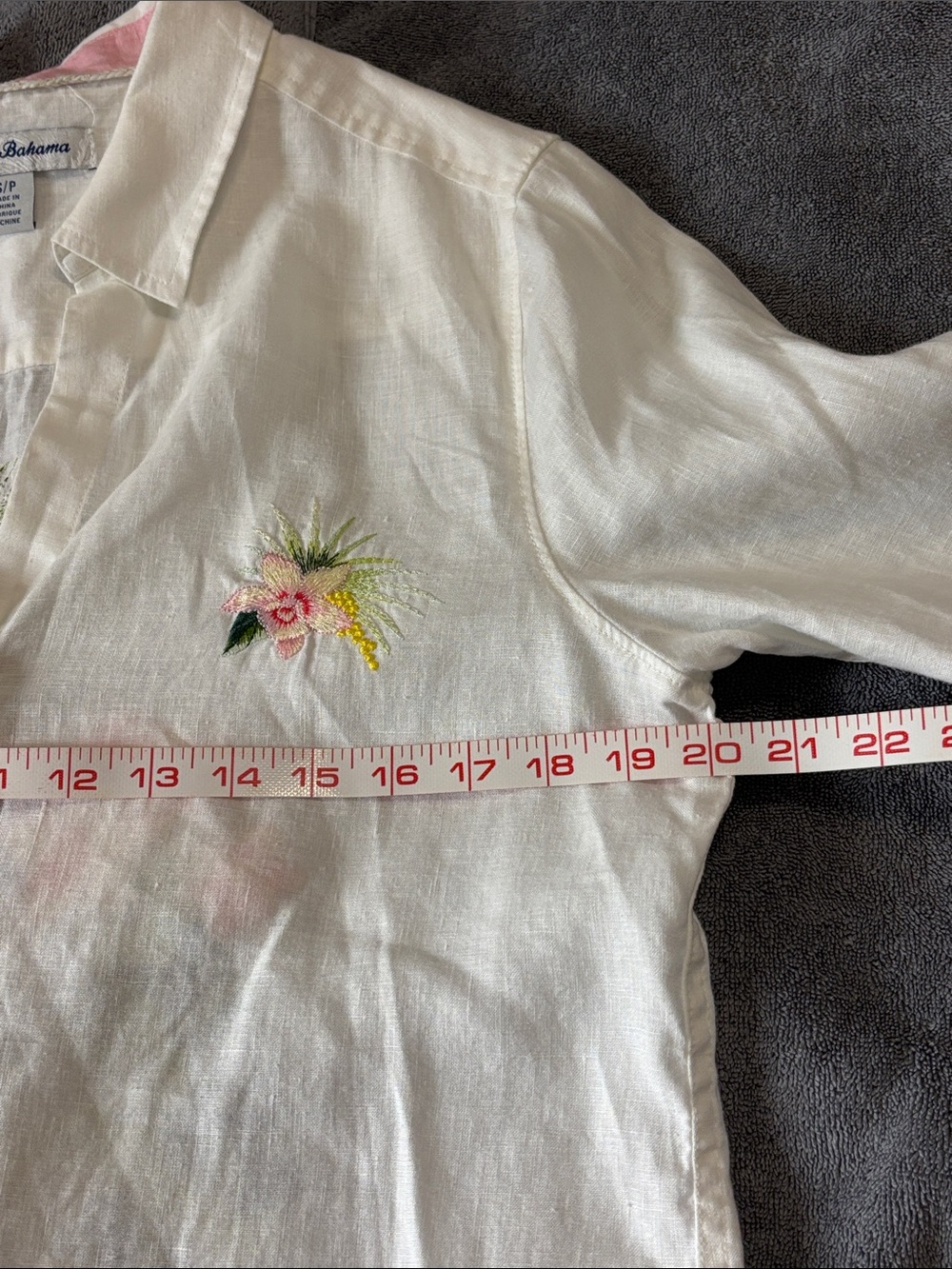 Tommy Bahama women’s White 100% Linen Colorful Floral Accent Button-Up Shirt S/P - Picture 10 of 14